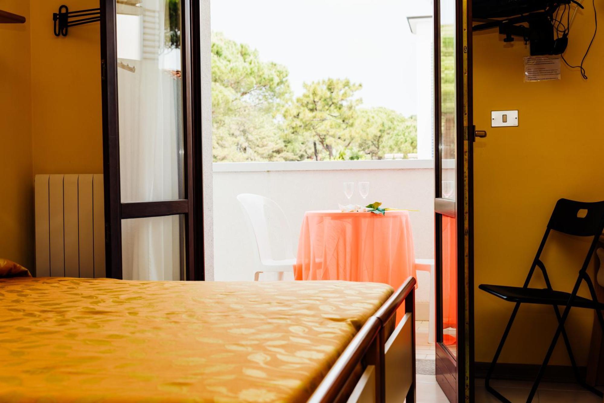 Hotel Rosa Dei Venti ลินญาโน ซับเบียโดโร ห้อง รูปภาพ